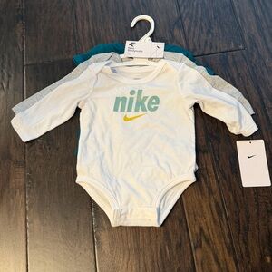 Nike Baby Onesie Set